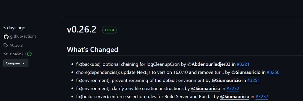 GitHub release-side for Dokploy v0.26.2 med tag, Latest-badge, github-actions som forfatter og What's Changed-sektion